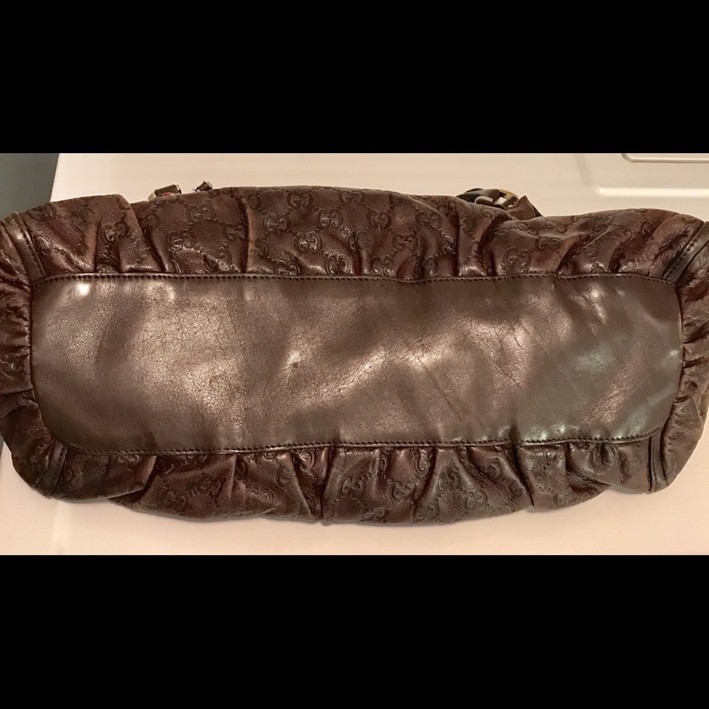 Authentic Gucci Hobo Soft Leather Purse - Picture 3 of 4